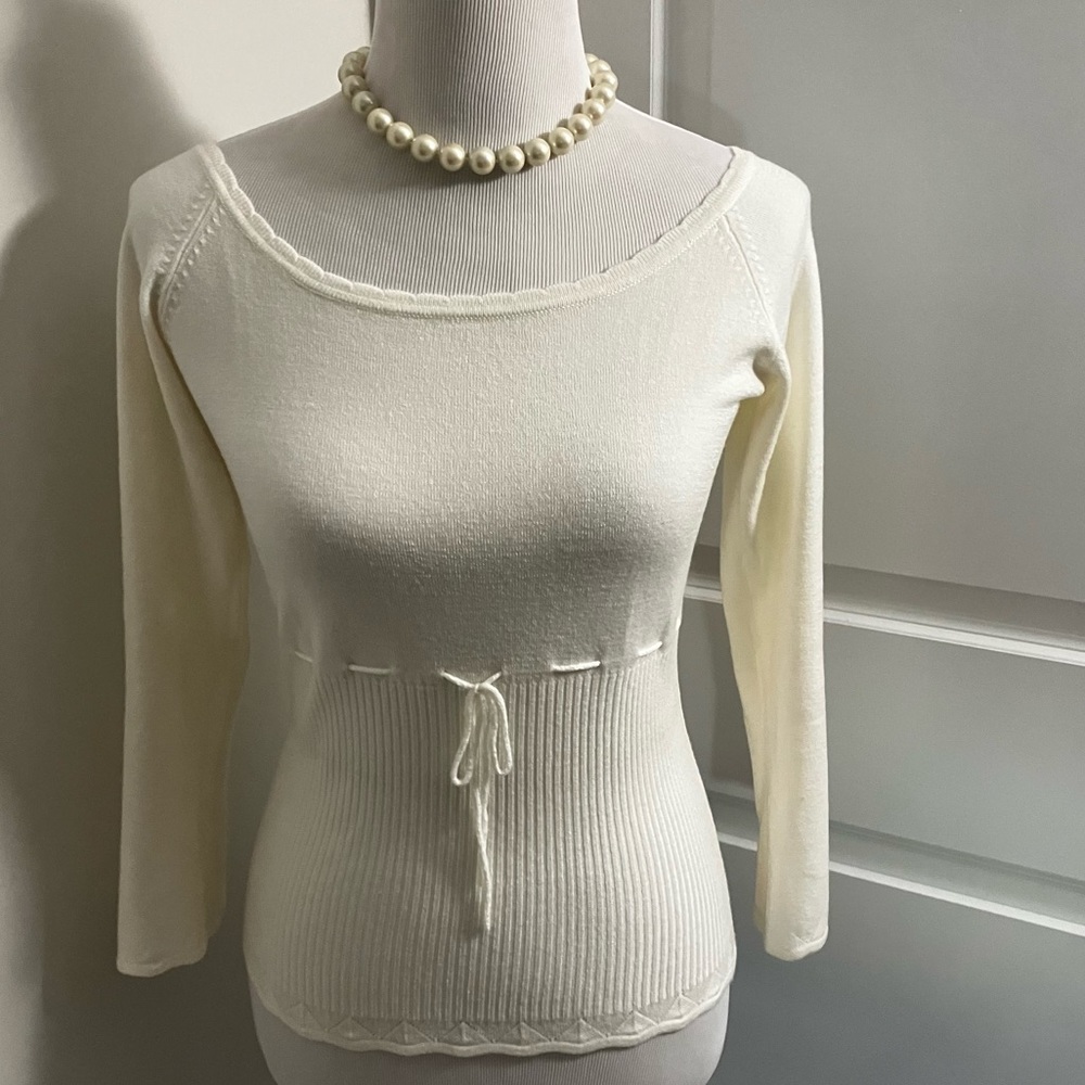 TAKEOUT | vintage white sweater | size M